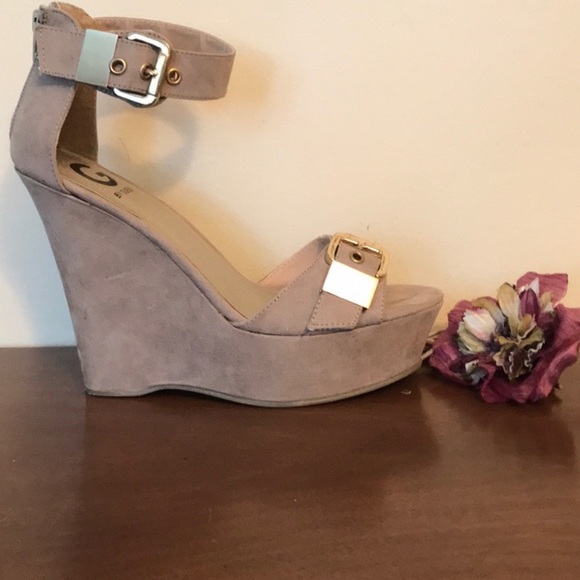 G by Guess 8.5 women’s platforms - Picture 2 of 5
